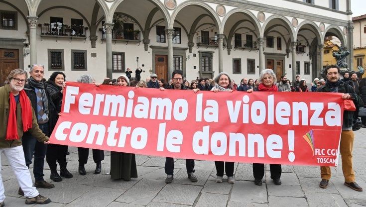 "E tu come eri vestita?" Flash mob contro la violenza sulle donne, coinvolti anche 500 bambini