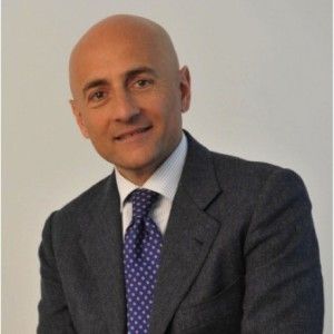 E De Luca corteggia un ottantasettenne