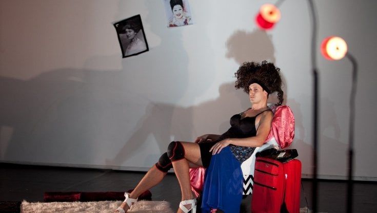 Fenomeno Drag Queen, un viaggio tra gli artisti che si trasformano sul palco 