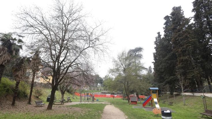 Firenze, la ricetta-sicurezza della Fondazione Caponnetto: “Via le siepi da parchi e giardini, favoriscono degrado e spaccio”
