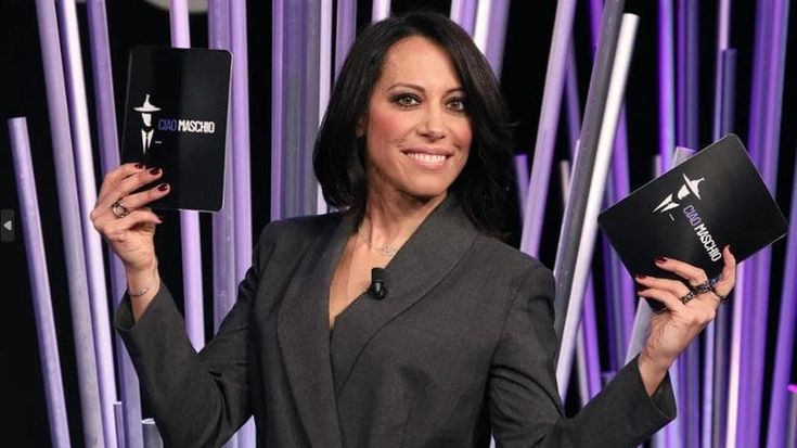 Nunzia De Girolamo riparte dalla formula ‘Harem’ (ma al contrario)
