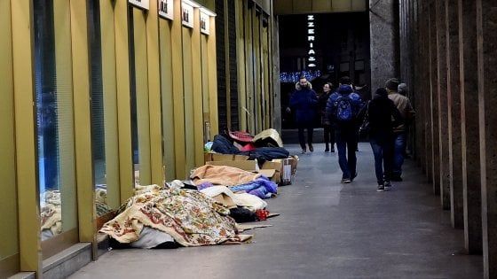 Milano, scatta il piano freddo: 2700 posti letto per i senzatetto