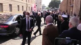 Crisi di governo, la prima uscita pubblica di Sergio Mattarella e dei ministri Speranza e Franceschini
