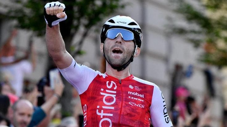 Giro d’Italia 2024, Benjamin Thomas vince la quinta tappa: arriva la fuga, beffato Pietrobon. Pogacar resta in rosa