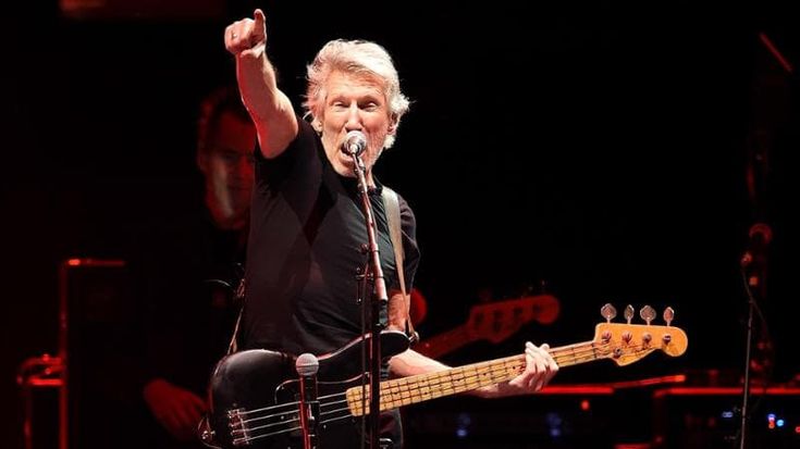 Roger Waters contro Nick Cave per aver ignorato il boicottaggio di Israele: “Scusati con i palestinesi, sei narcisista e disumano”