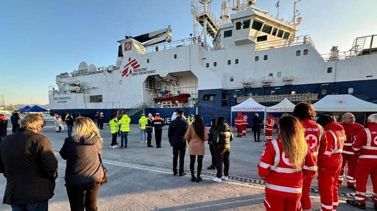 Più migranti in Toscana che in Sicilia e Calabria. Il paradosso della guerra a Ong e Regioni rosse