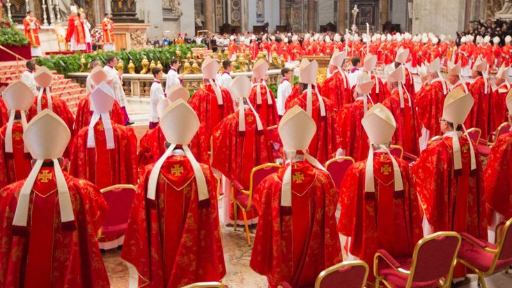 Una Spectre si aggira per il Vaticano