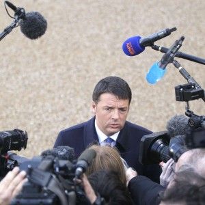 Ue, Renzi a Strasburgo: "Applauso per Napolitano. Italiani sanno: la sfida &egrave; a casa nostra"