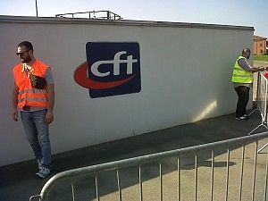 Cft, 64 lavoratori a casa<br />"body guard" all&rsquo;esterno dell&rsquo;azienda