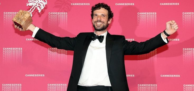 Francesco Montanari premiato a Canneséries per il suo ruolo ne 'Il cacciatore'