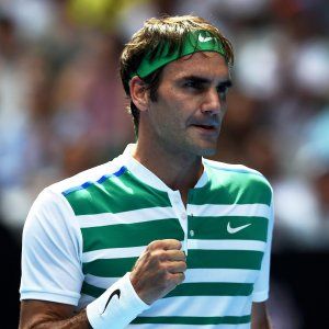 Tennis, Australian Open: Djokovic-Federer in semifinale. Serena travolge la Sharapova
