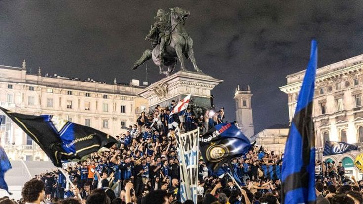 Prima a San Siro, poi in città: per la festa scudetto dell’Interlo spettacolo e la sfilata