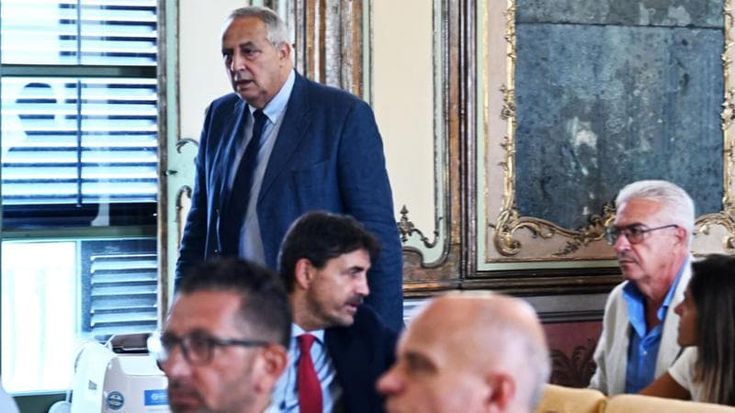 Comune, la maggioranza dà respiro a Lagalla: pace fatta sulle nomine
