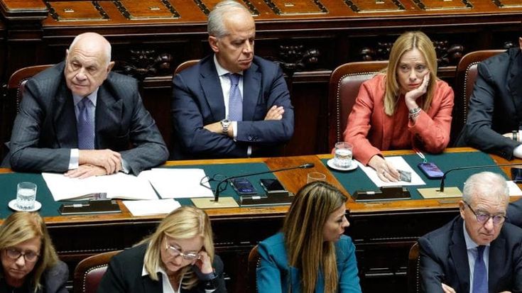 Il caso Almasri non è chiuso. Ministri non processati, i legali delle vittime: ricorso alla Consulta