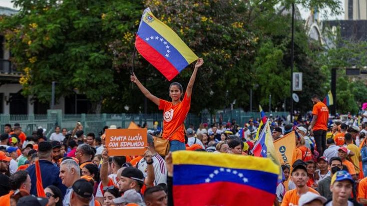 Il Venezuela ora sogna la fine del chavismo ma l’opposizione teme il pugno duro di Maduro