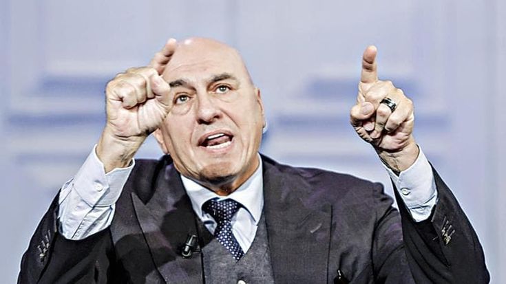 Crosetto: “No al voto anticipato finché c’è questa guerra. Archiviamo il referendum”