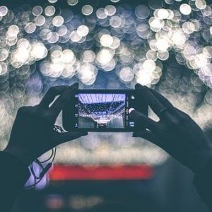 Tetto di spesa per le telefonate verso altri Paesi Ue a 19 centesimi al minuto