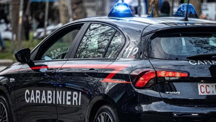 Minaccia il suo ex con un coltello, denunciata Asia Vitale. La sua legale lascia l’incarico