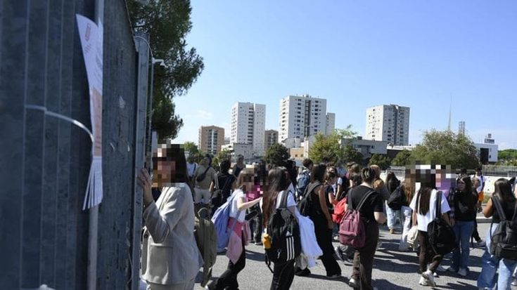 Metal detector al liceo Amaldi, studenti e genitori: “Non fa piacere, ma ormai è necessario”