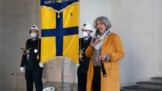 Parma, associazioni contro l'assessora Paci: "Via la delega al benessere animale"