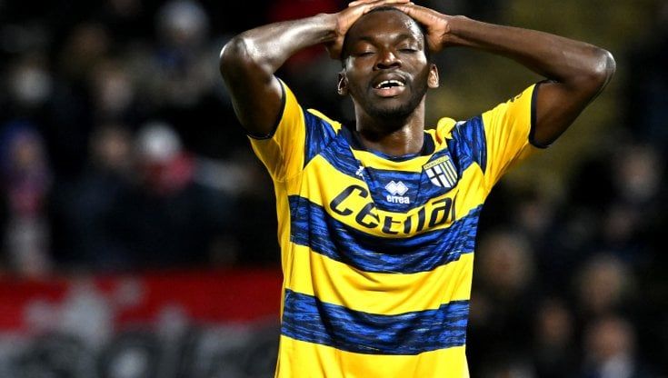 A Pisa un punto che ridà fiducia. Il Parma sfiora la vittoria con Simy 
