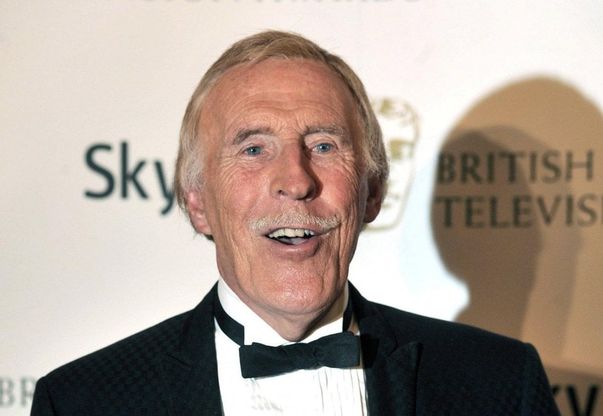 Morto Bruce Forsyth, leggenda della tv britannica