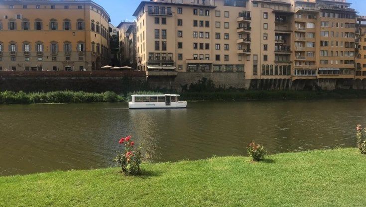 Arnoboat, come sulla Senna: al via il turismo in battello a Firenze