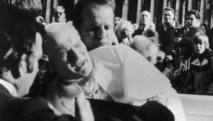 Il mistero della suora che salvò Wojtyla