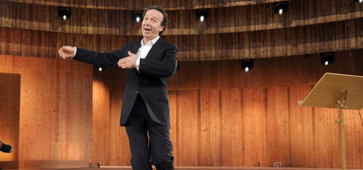 "I Dieci Comandamenti" di Roberto Benigni: "Solo un miracolo pu&ograve; salvare l'Italia"