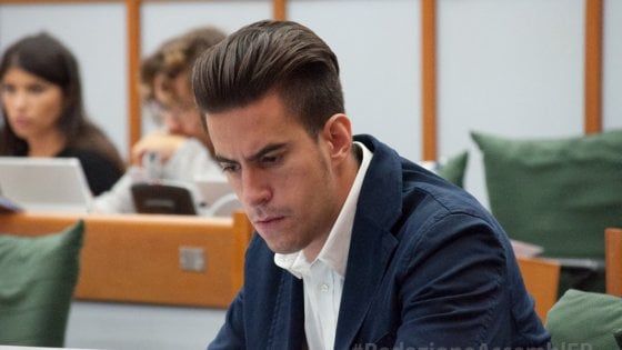 Emilia Romagna, sospeso dal partito il consigliere regionale leghista