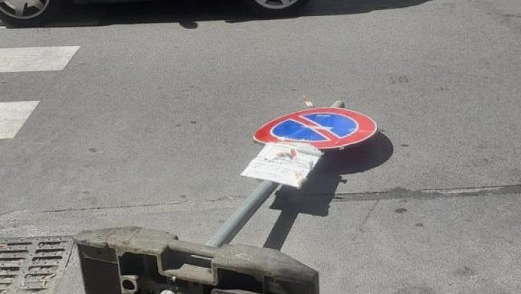Bari, cantieri infiniti di Aqp nel centro murattiano: lasciati divieti di sosta dal 24 giugno 