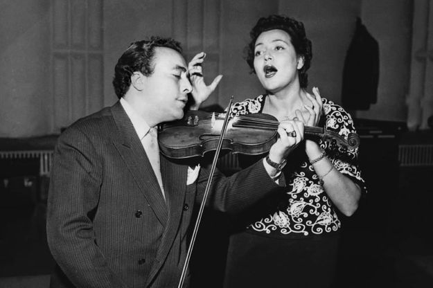 Dai triangoli amorosi alla farfallina di Belen: scandali a Sanremo