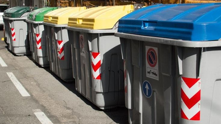 Bonus rifiuti 2026, Arera corregge le istruzioni: calcolo non “al netto” delle agevolazioni sociali