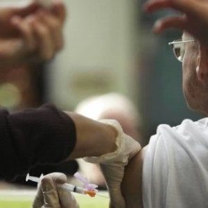La Regione Emilia-Romagna: fa caldo, ma è questo il momento giusto per vaccinarsi contro l'influenza