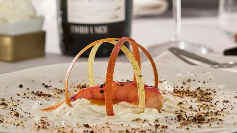 Il pranzo della domenica è un Tavolo unico: e qui si celebrano l’arte e il cibo