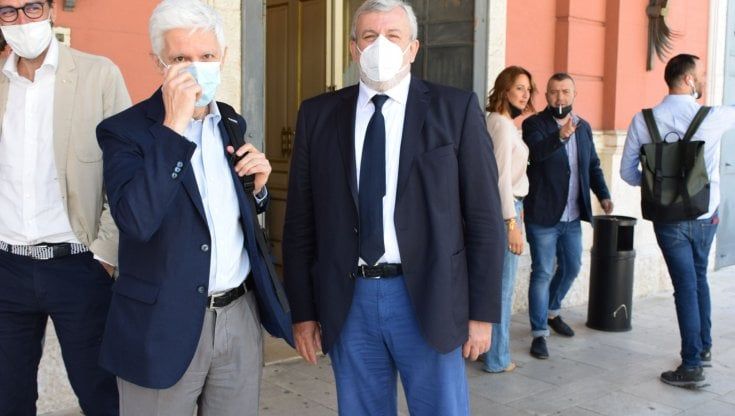 Puglia, si dimette anche l'assessore Bray: "Problemi di salute". Emiliano: "Grazie per la sua dedizione"