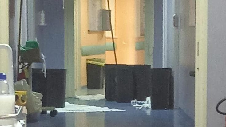 Piove nell’ospedale di Scorrano, reparto allagato e pazienti trasferiti in altri ospedali