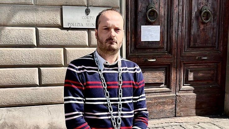 "Un politico si è fatto togliere le multe", a Palazzo Vecchio scoppia un caso