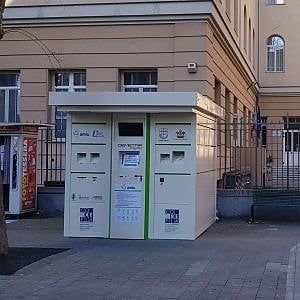 Genova punta sugli eco-compattatori per la plastica
