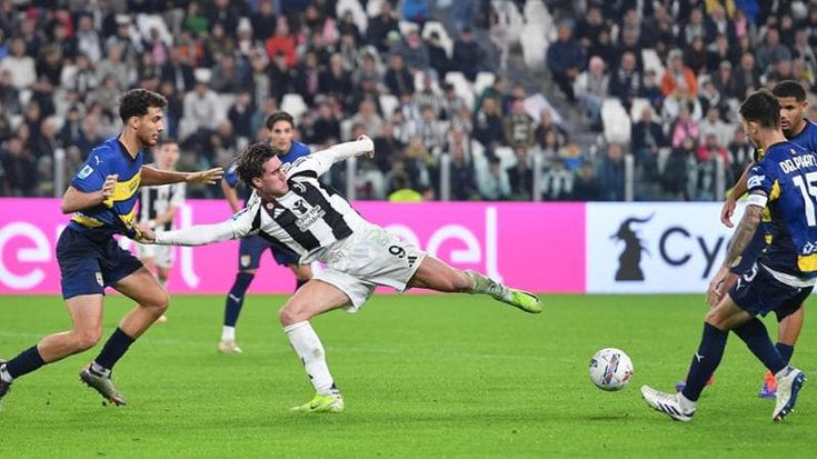 I pareggi, i gol subiti, i punti in meno e le difficoltà di Vlahovic: cosa non va nella Juve di Motta