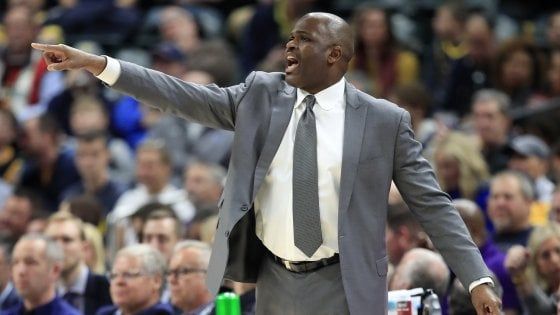 Basket Nba: Miami cade a San Antonio, Indiana sbanca Denver