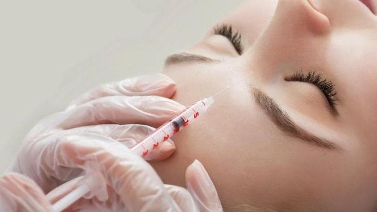 Volti deturpati a causa di prodotti scadenti: medico estetico denunciato e sospeso