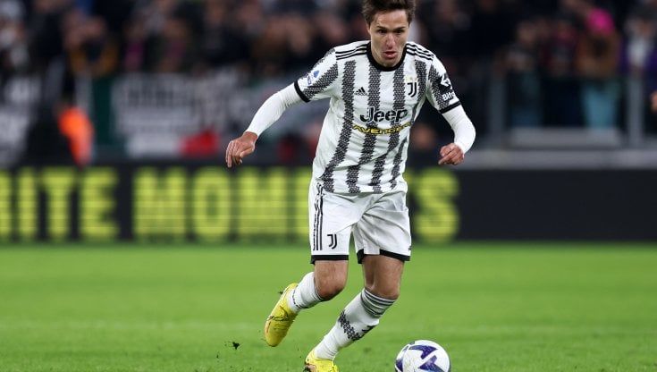 Juventus, brivido per Chiesa: botta in allenamento