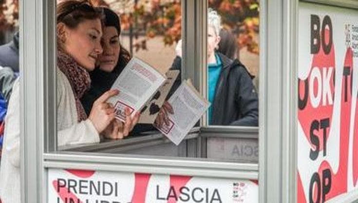 Un chiosco liberty per lo scambio di libri