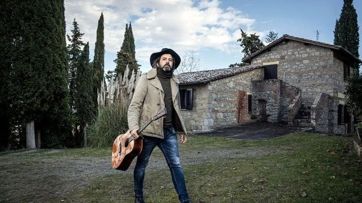 Re Nudo porta lo Spring Party alla Fabbrica del Vapore: spazio alle nuove generazioni