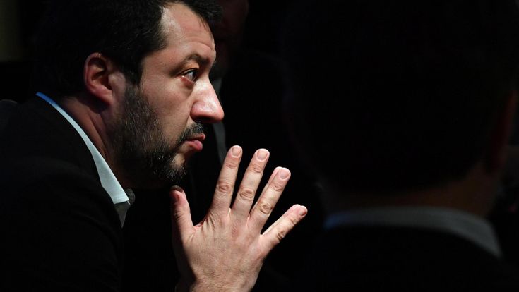 Da Salvini ai 5 Stelle ora le destre vanno in cerca dei voti della rabbia