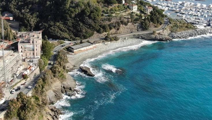 “Sono scogli, non spiaggia, il pontile si può fare”: la rivincita di Spinelli su Punta dell’Olmo