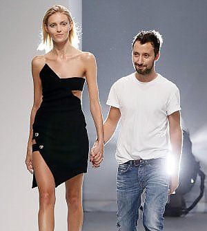 Vaccarello nuovo direttore creativo di Saint Laurent