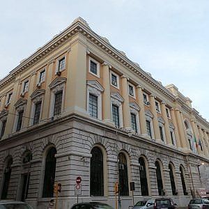 Scandalo tangenti al tribunale di Salerno: "Un Rolex per il rinvio della causa"