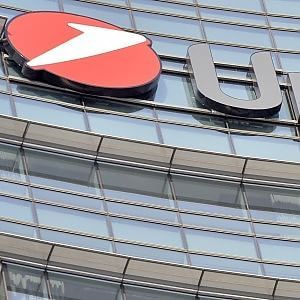 Unicredit: trimestre sopra attese, via al riassetto con l'addio di Nicastro